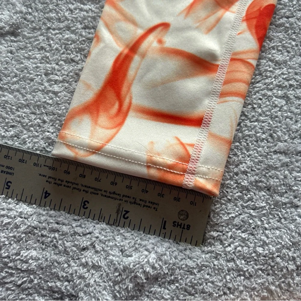 LA Society 2 Piece Leggings Sprorts Bra Athletic Matching Set Orange Cream Small